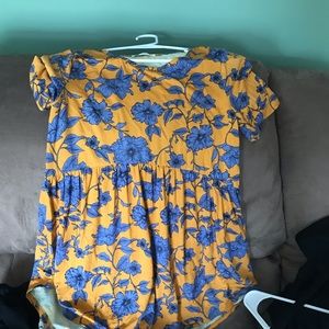 Floral shirt size small